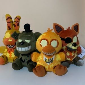 Five nights at Freddy’s toy plushies